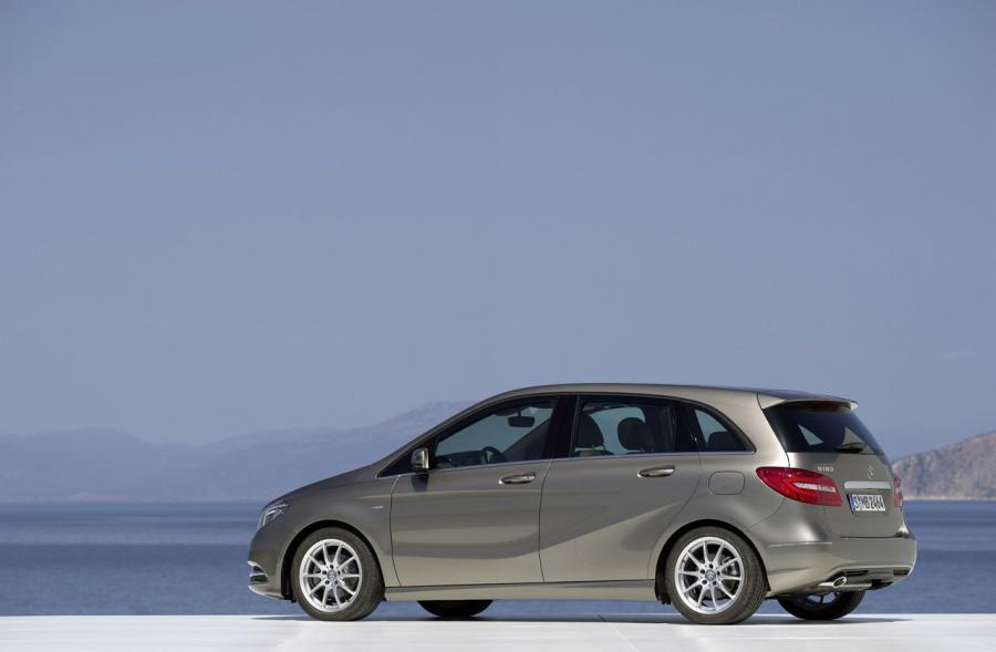  Mercedes-Benz B-Class 2012 года  (фото 6 из 47)
